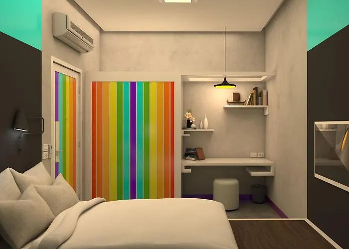 The Twizt - Lifestyle & Hostel